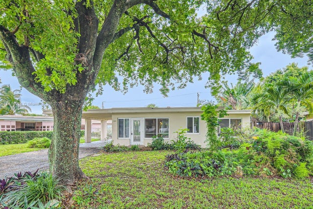 1 of 22 - 3600 Sw 2nd St, Fort Lauderdale, FL
