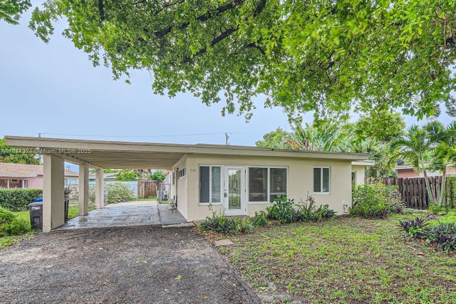 2 of 22 - 3600 Sw 2nd St, Fort Lauderdale, FL
