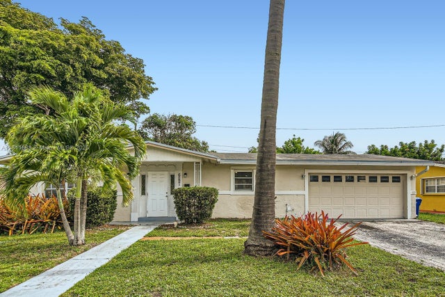 1 of 28 - 6221 Nw 17th St, Sunrise, FL