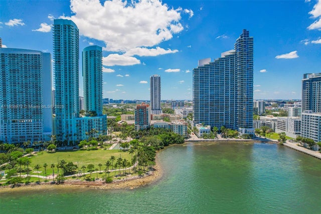4 of 39 - 2000 N Bayshore Dr 621, Miami, FL