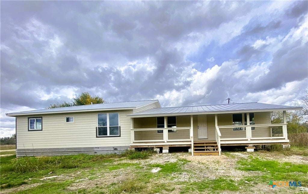 10888 State Park Road, Lockhart