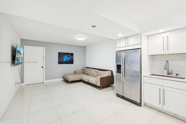 4 of 17 - 1351 Ne Miami Gardens Dr 1111e, Miami, FL
