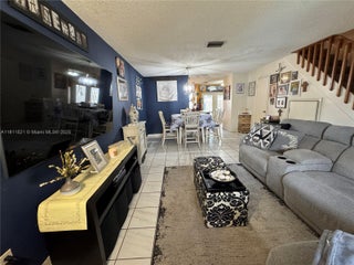 Photo of Listing #A11811521