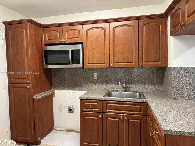 3 of 22 - 1130 11th St 4j, Miami Beach, FL