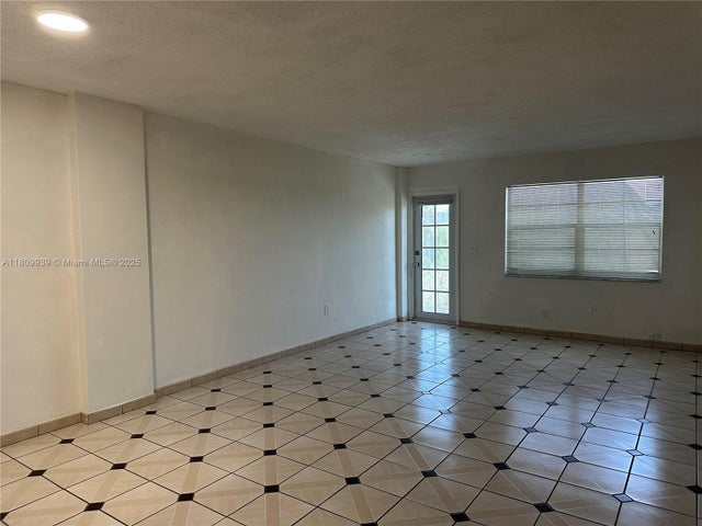 5 of 22 - 1130 11th St 4j, Miami Beach, FL