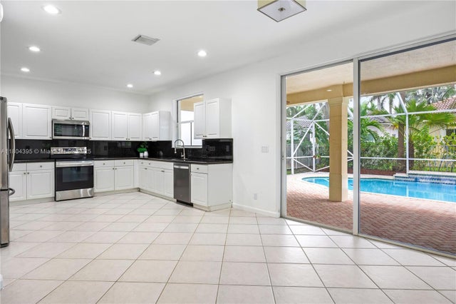5 of 43 - 1906 Timberline Rd, Weston, FL