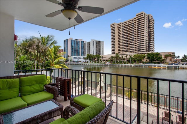 1 of 14 - 2455 Flamingo Dr 201, Miami Beach, FL