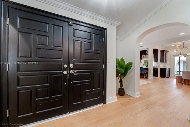 3 of 24 - 1433 Santa Cruz Ave, Coral Gables, FL