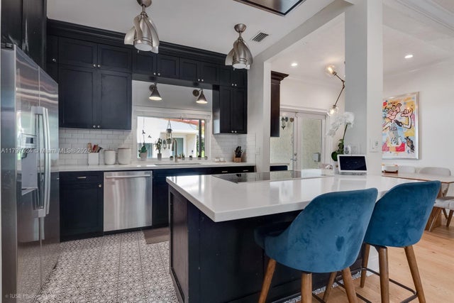 5 of 24 - 1433 Santa Cruz Ave, Coral Gables, FL