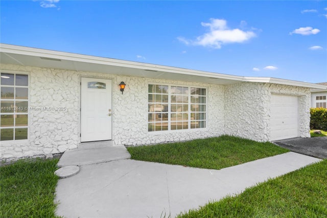 1 of 23 - 3830 Nw 113th Ter, Sunrise, FL
