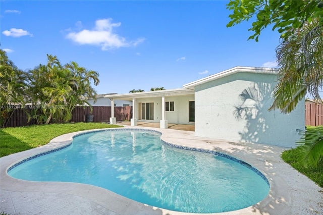 3 of 23 - 3830 Nw 113th Ter, Sunrise, FL