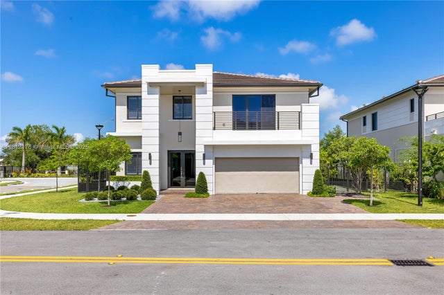 2 of 44 - 12021 Sw 82nd Pl, Miami, FL
