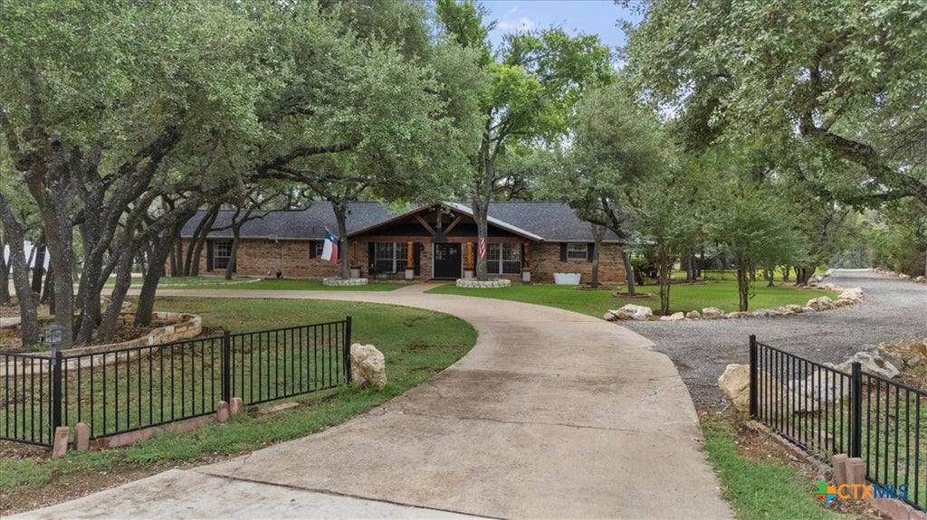 1008 Lone Star Drive, Cedar Park