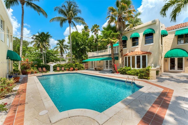 2 of 35 - 1870 S Bayshore Dr, Miami, FL