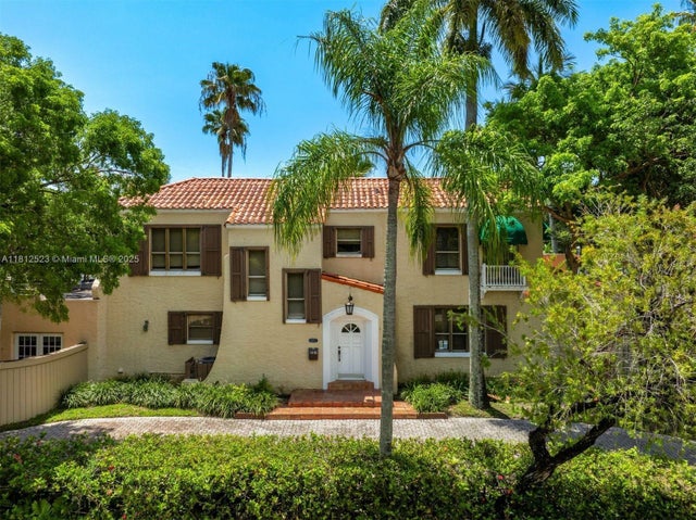 5 of 35 - 1870 S Bayshore Dr, Miami, FL