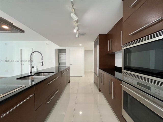 2 of 22 - 495 Brickell Ave 1710, Miami, FL