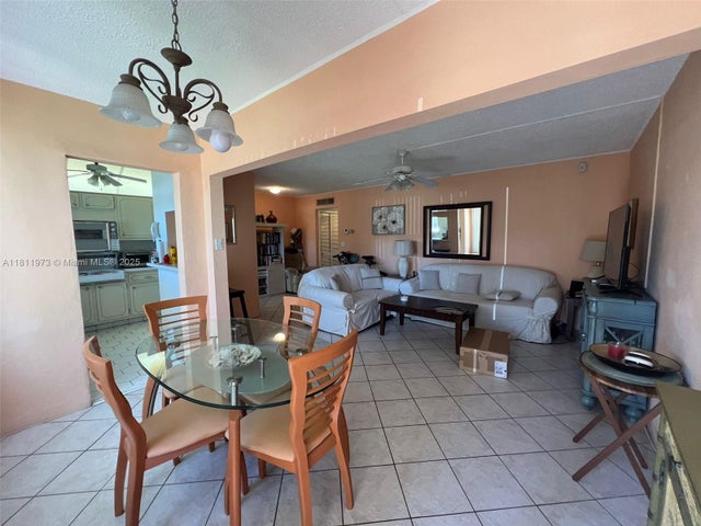4 of 22 - 1300 N 12th Ct 8a, Hollywood, FL