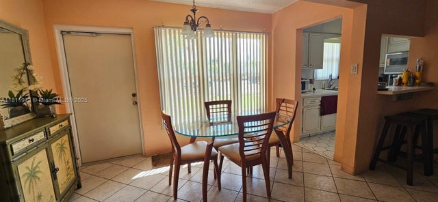 5 of 22 - 1300 N 12th Ct 8a, Hollywood, FL