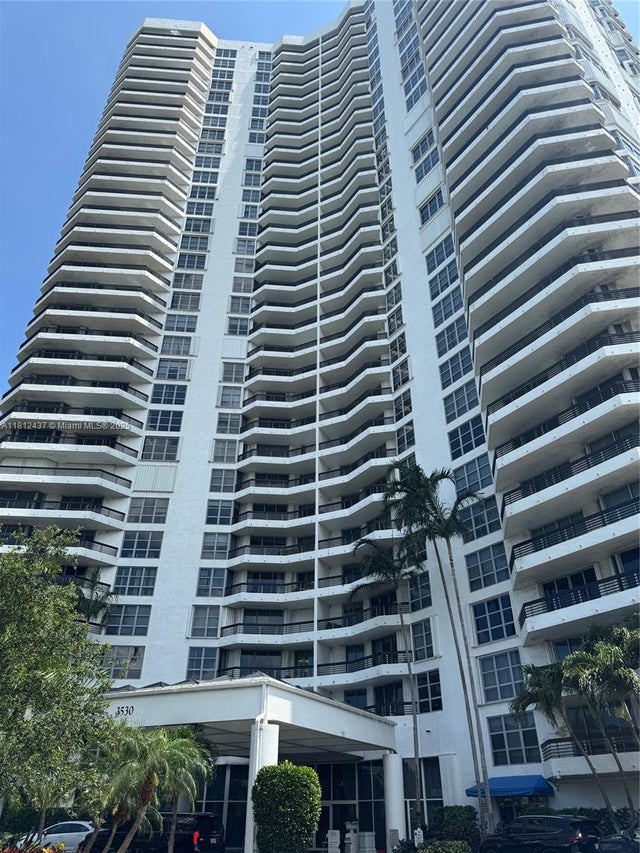 4 of 43 - 3530 Mystic Pointe Dr 601, Aventura, FL