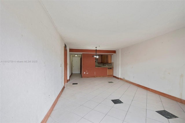 3 of 31 - 1950 W 56th St 2311b, Hialeah, FL