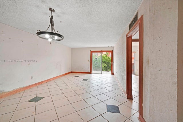 4 of 31 - 1950 W 56th St 2311b, Hialeah, FL