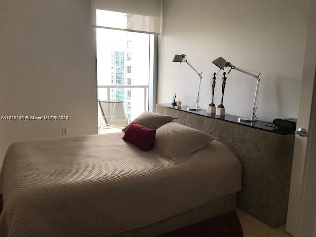 4 of 5 - 1050 Brickell Ave 3102, Miami, FL