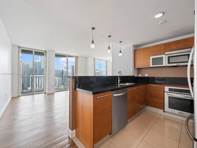 3 of 74 - 253 Ne 2nd St 3108, Miami, FL