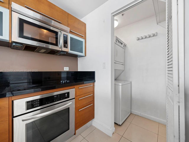 5 of 74 - 253 Ne 2nd St 3108, Miami, FL