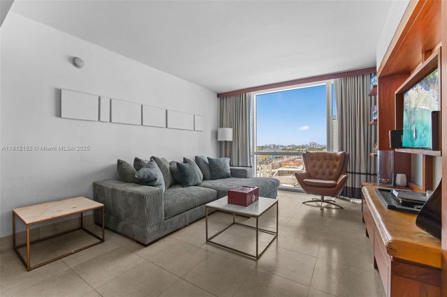 4 of 23 - 6801 Collins Ave 717 Door 703, Miami Beach, FL