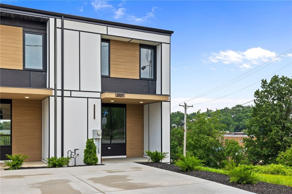 2127 Rose Street, Hill District