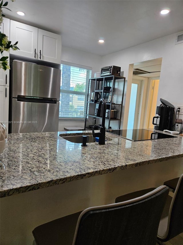 4 of 17 - 9081 Lime Bay Blvd 302, Tamarac, FL