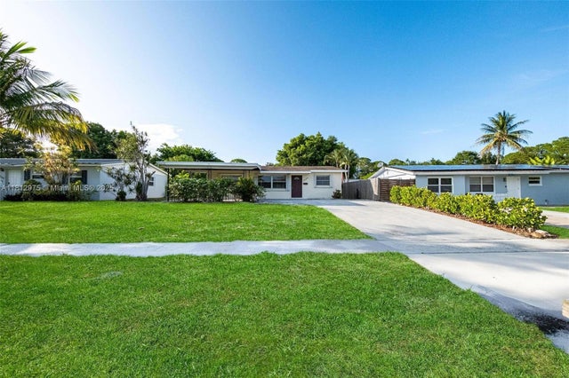 3 of 40 - 3589 Island Rd, Palm Beach Gardens, FL