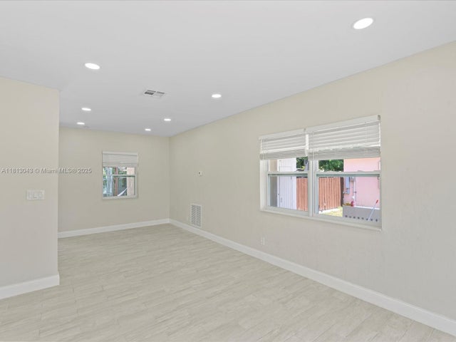 4 of 59 - 113 Sw 22nd Ave, Fort Lauderdale, FL