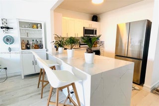 Photo of Listing #A11812502