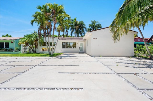 1 of 35 - 1510 Coolidge St, Hollywood, FL