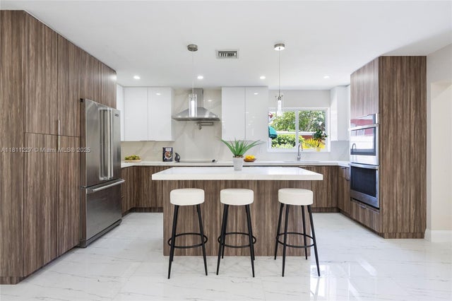 5 of 35 - 1510 Coolidge St, Hollywood, FL
