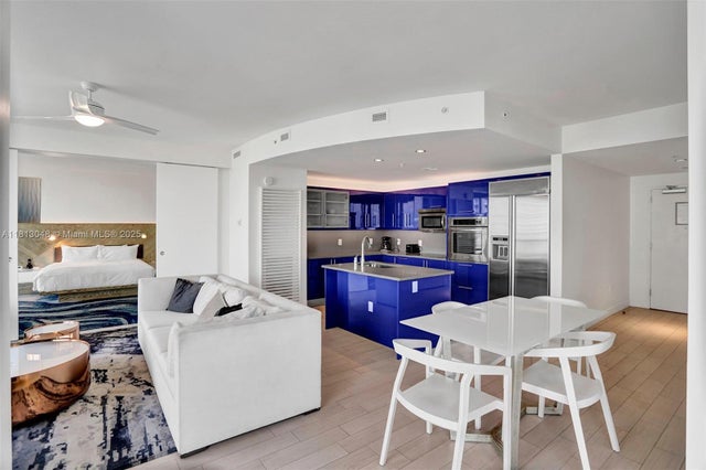 1 of 16 - 3101 Bayshore Dr 1208, Fort Lauderdale, FL