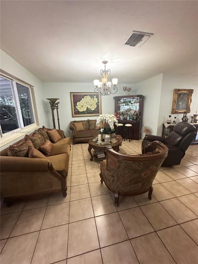 5 of 23 - 19511 Whispering Pines Rd, Cutler Bay, FL