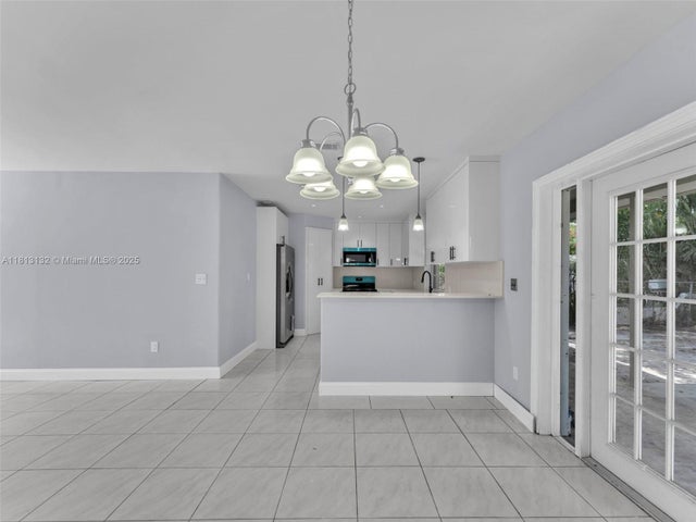 5 of 26 - 6525 Sw 18th St, Miramar, FL