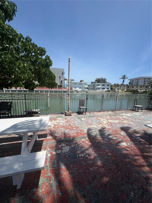 1 of 12 - 1239 Marseille Dr 7, Miami Beach, FL