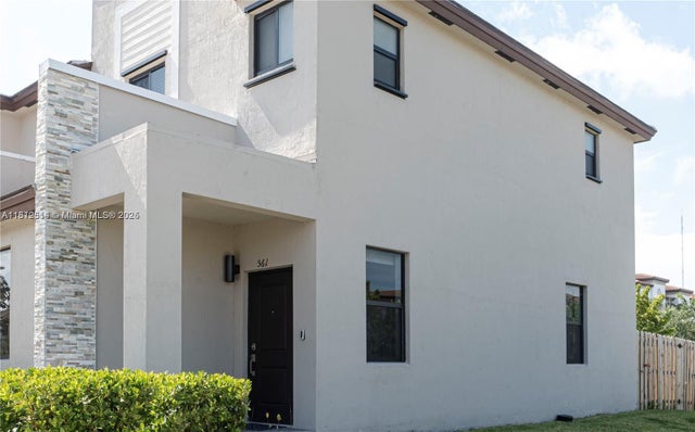 1 of 31 - 561 Ne 208th Ter, Miami, FL