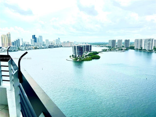 2 of 18 - 3530 Mystic Pointe Dr 3001, Aventura, FL