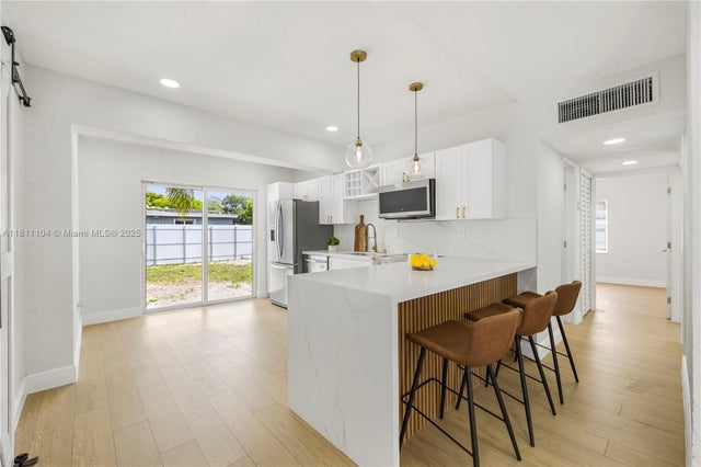 1 of 26 - 2545 Nw 159th Ter, Miami Gardens, FL