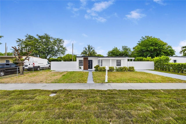 3 of 26 - 2545 Nw 159th Ter, Miami Gardens, FL