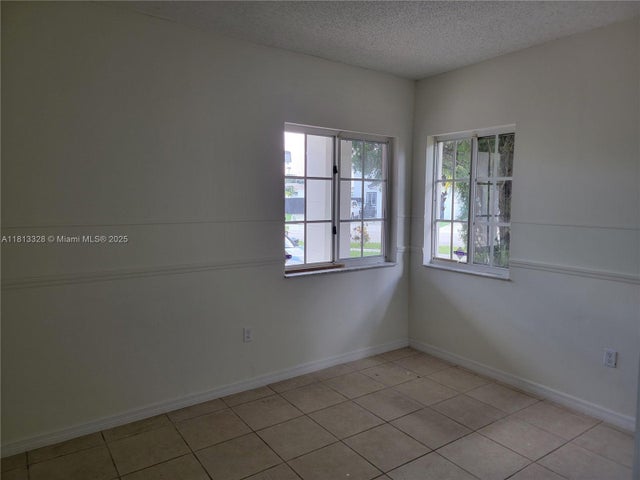 4 of 18 - 14730 Sw 142nd St, Miami, FL