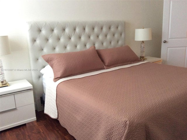 1 of 17 - 100 Lincoln Rd 1214, Miami Beach, FL