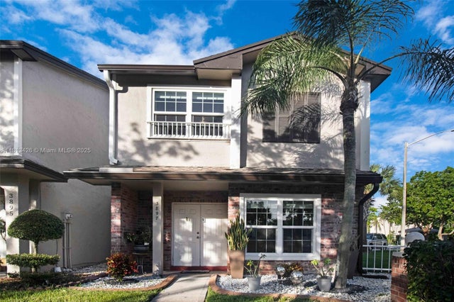 5 of 35 - 3897 Nw 122nd Ter, Sunrise, FL