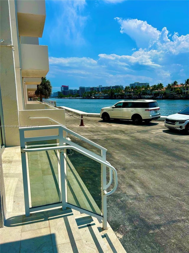 4 of 32 - 1500 S Ocean Dr Phj, Hollywood, FL