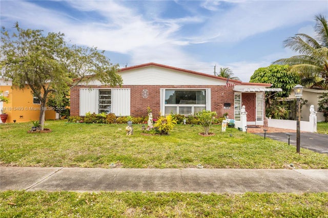 1 of 42 - 1706 N 45th Ave, Hollywood, FL