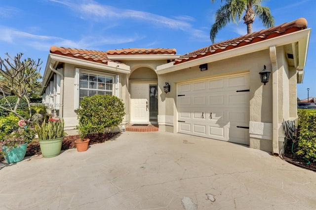 1 of 62 - 6081 Bluegrass Dr, Boynton Beach, FL